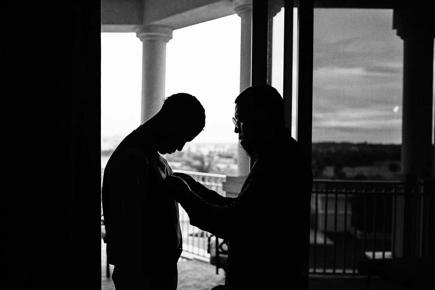 Jacksonville wedding photography — exchanging vows by HiDef Pixel